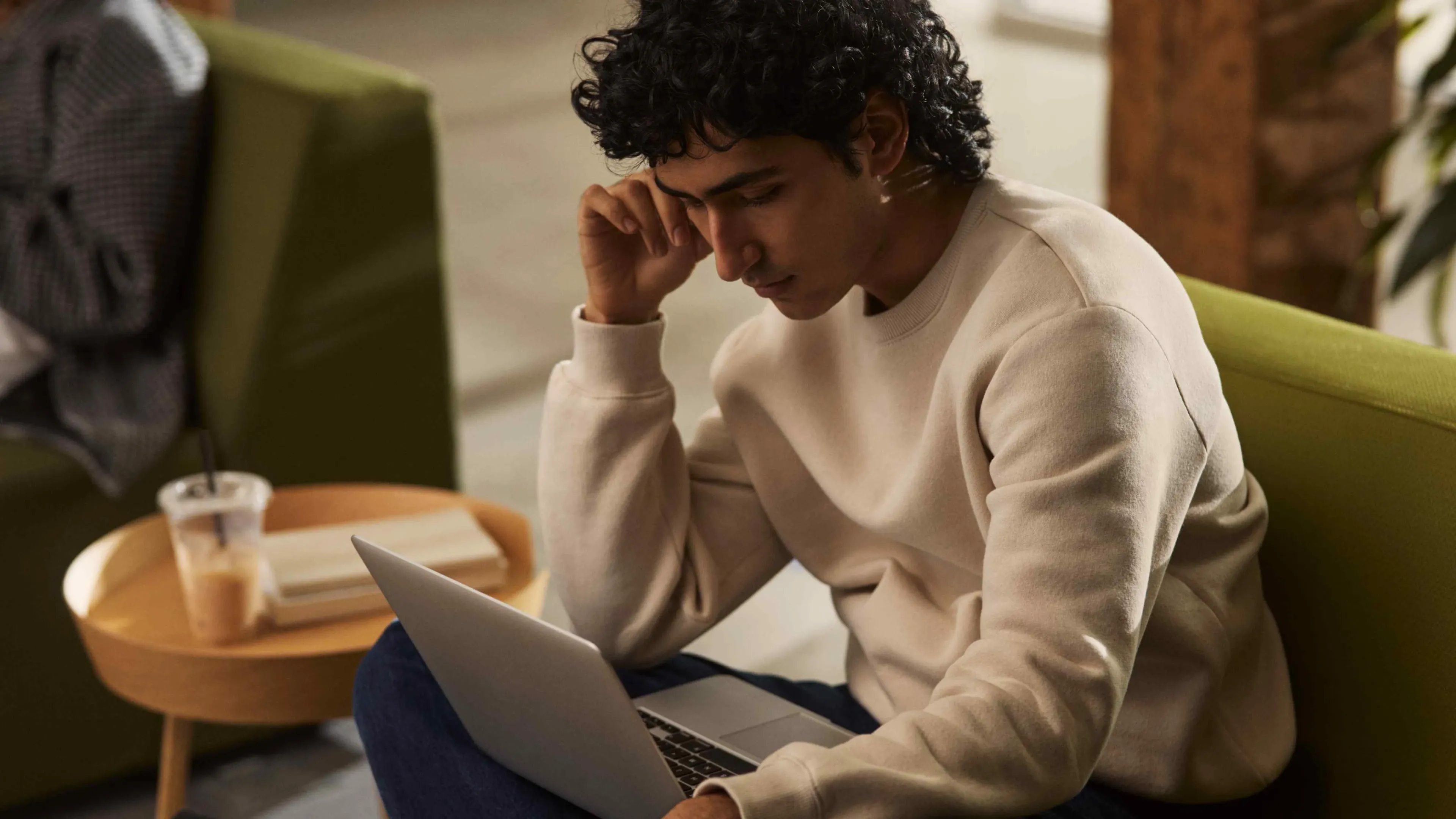 Число пользователей Upwork снижается, однако люди платят больше / Фото: Upwork