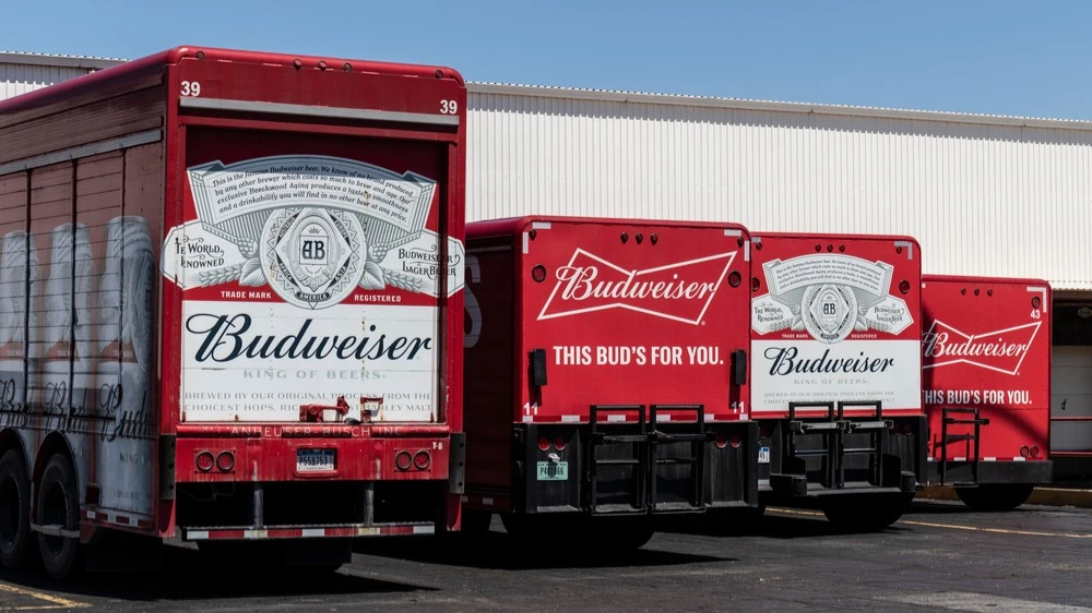 Производитель пива Budweiser ставит на рост домашнего потребления в США / Фото: Jonathan Weiss/Shutterstock.com