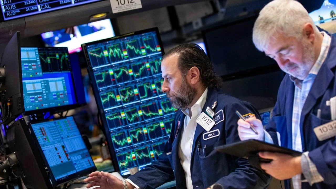 Goldman Sachs предупреждает, что даже на фоне временного перемирия в торговой войне между США и Китаем, ключевые риски никуда не делись / Фото: X/NYSE