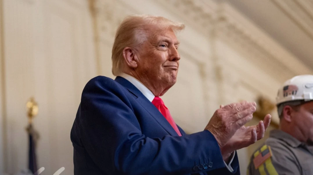 Нынешний год запомнится как период чрезвычайной волатильности, вызванной в первую очередь тарифной политикой администрации Дональда Трампа. Фото: x/The White House