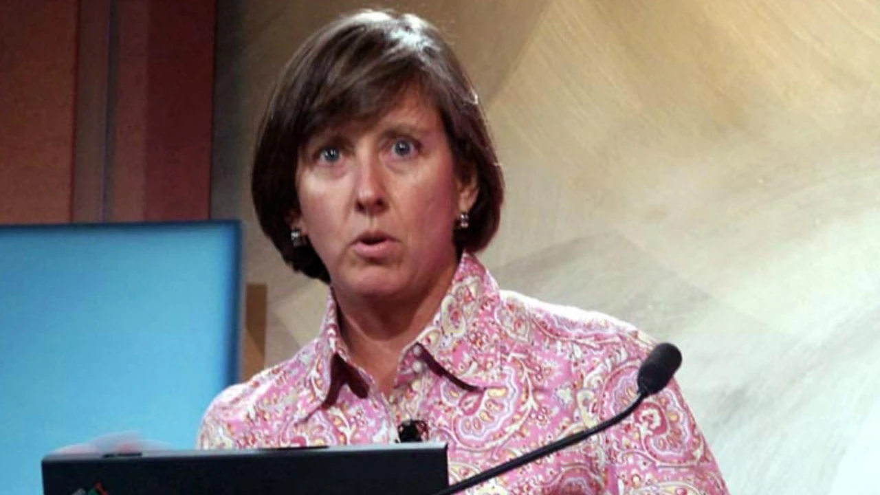 What future of AI is prophesied by internet diva Mary Meeker, who didnt see the dot-com bubble coming