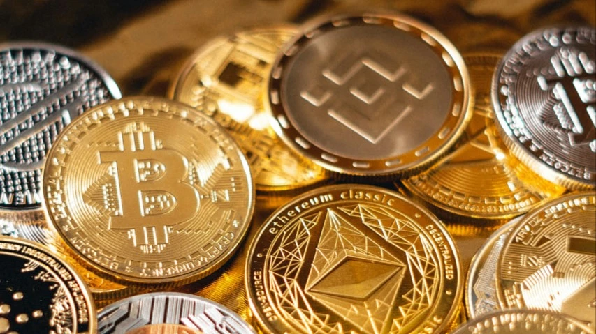 В США, возможно, в скором времени будут преодолены основные разногласия в регулировании криптовалютного рынка. Фото: Art Rachen / Unsplash