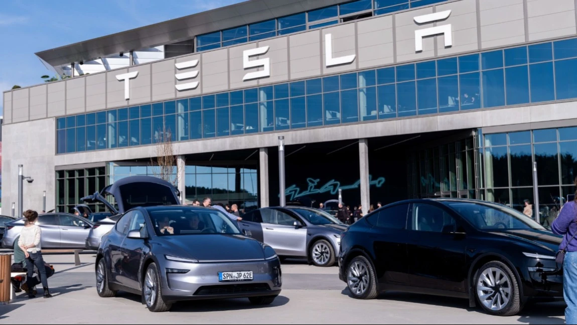 За последний месяц от совета покупать акции Tesla отказались сразу три аналитика / Фото: X/Tesla