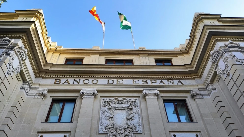 Доходности гособлигаций Испании, Греции и Италии — периферийных, как их называли, стран еврозоны, — опустились до показателей крупнейших экономик / Фото: TMP - An Instant of Time / Shutterstock.com