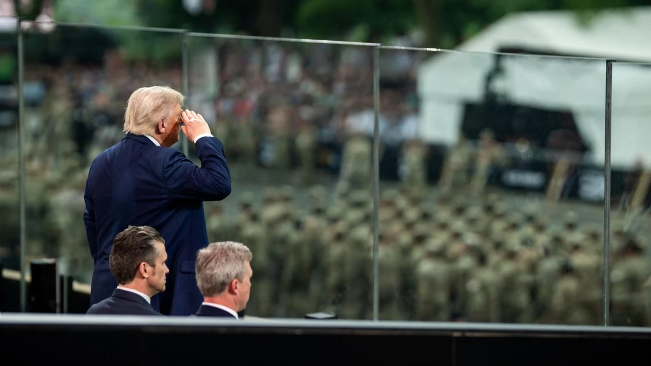 Дональд Трамп примет решение по участию США в операции против Ирана в ближайшие две недели, сообщил Белый дом / Фото: X/The White House