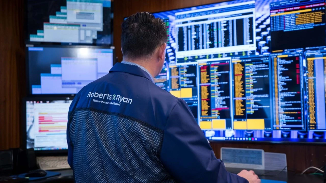 Traders ignore defensive stocks against risks in the Middle East. Whats driving them