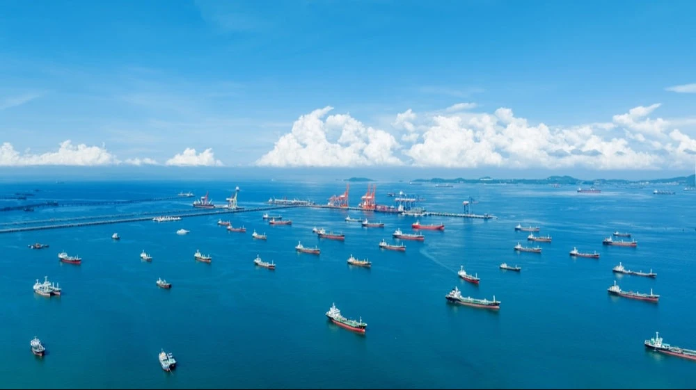 Top story for the morning: Goldman predicts oil at $110, bitcoin and gold prices fall