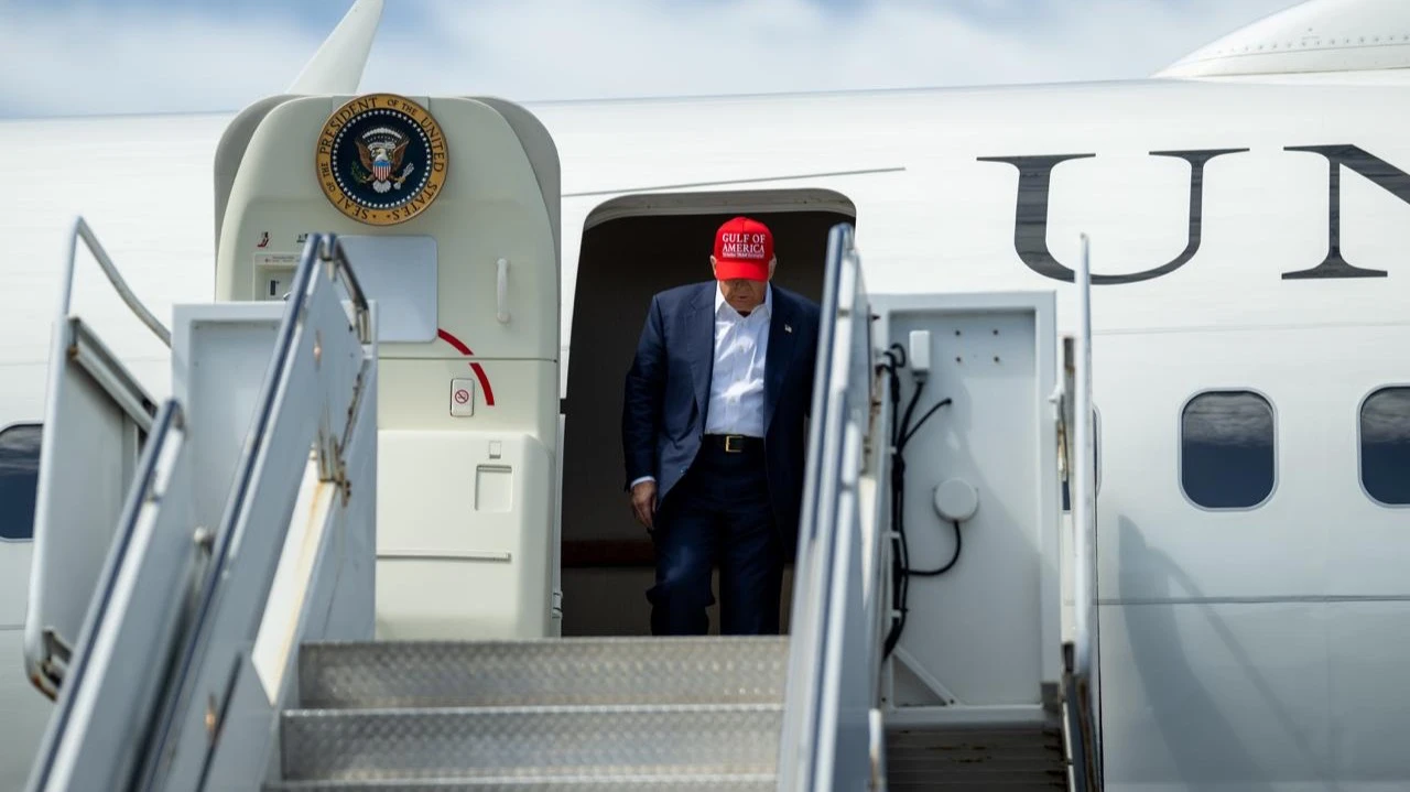 Противоречивые заявления Дональда Трампа поддерживают неопределенность вокруг внешнеторговой повестки / Фото: X/The White House