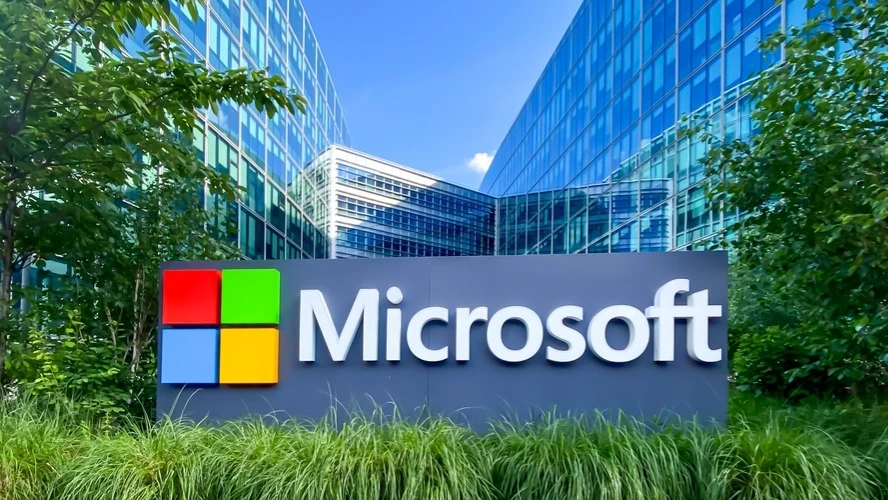 Акции Microsoft — это база для долгосрочного инвестпортфеля, считает Morningstar / Фото: JeanLucIchard / Shutterstock.com