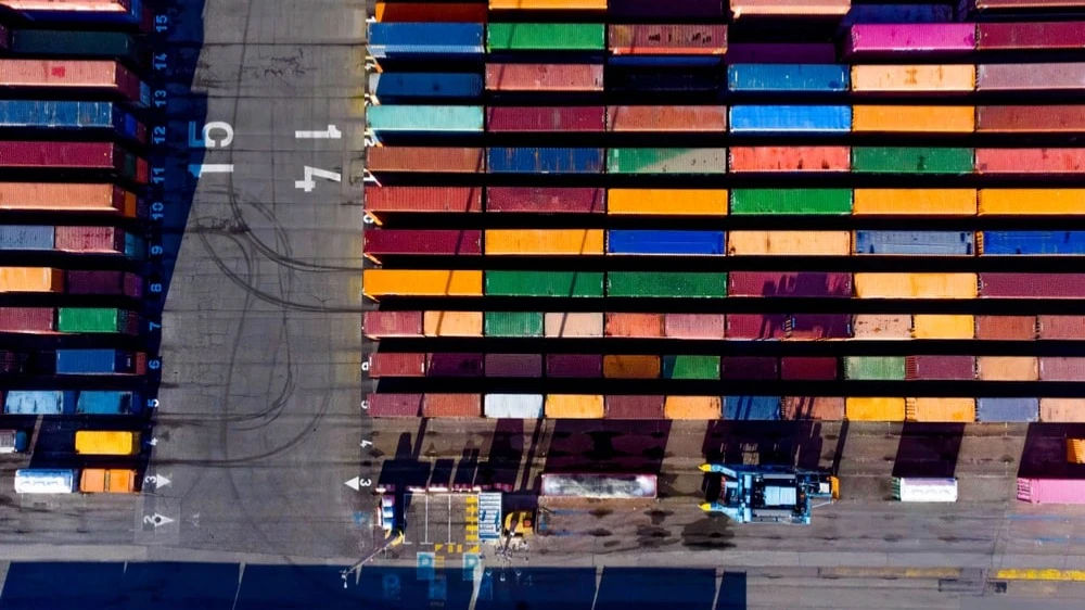 Белый дом планирует уведомить больше стран о новых тарифах с 1 августа  / Фото: davide bonaldo / Shutterstock.com