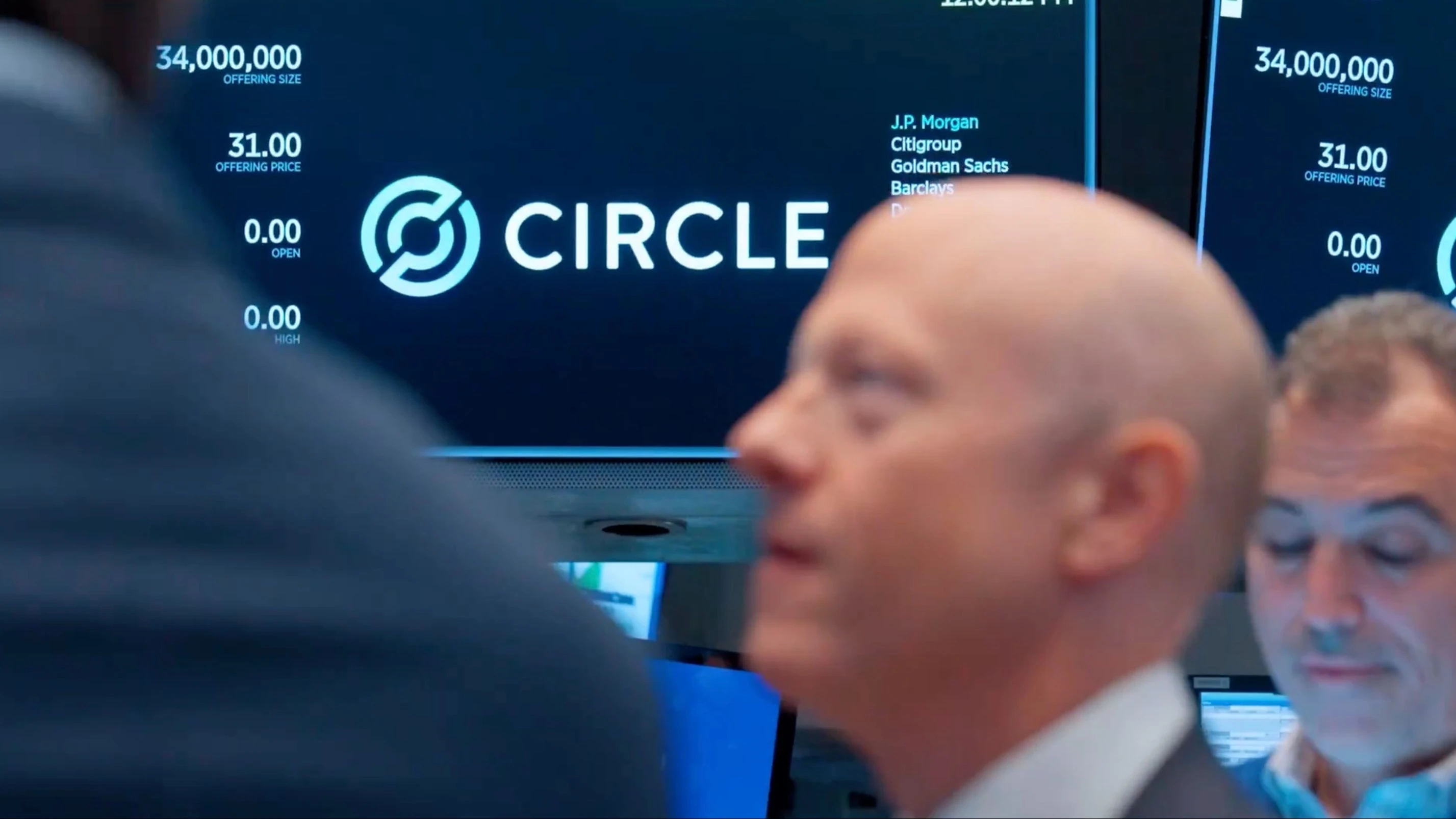 Mizuho expects Circle shares to fall 58%. Why does he think the stock is overvalued?