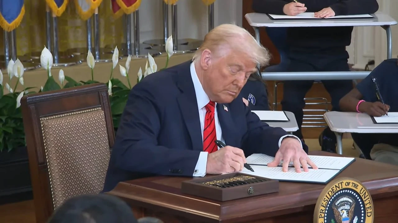 EU awaits letter from White House on new duties. Stocks fell