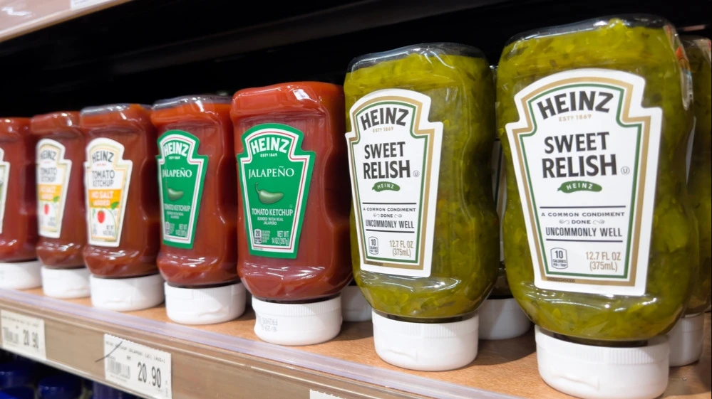 Kraft Heinz is preparing to split its business, WSJ has learned. How will this affect the stock?