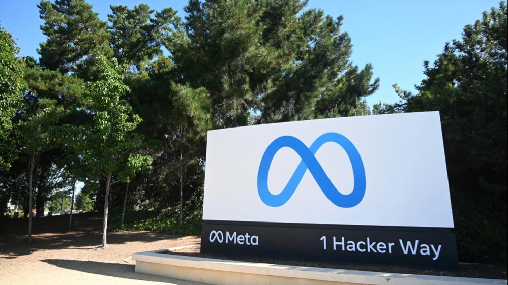 Meta will build a data center the size of Manhattan for superintelligence. How much does it cost?