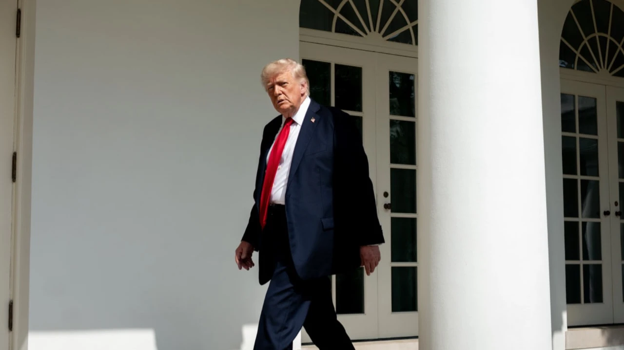 Страны, попавшие под тарифный огонь президента США Дональда Трампа, начали заключать торговые соглашения друг с другом / Фото: The White House / X