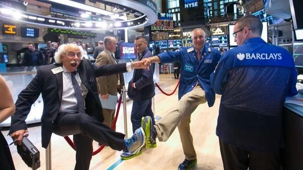 No vacation: what awaits stocks in August - historically one of the worst months of the year?