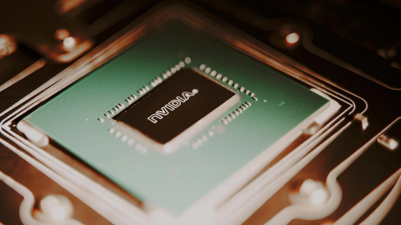 Китай призвал местные компании отказаться от использования процессоров компании Nvidia / Фото: alexgo.photography / Shutterstock.com