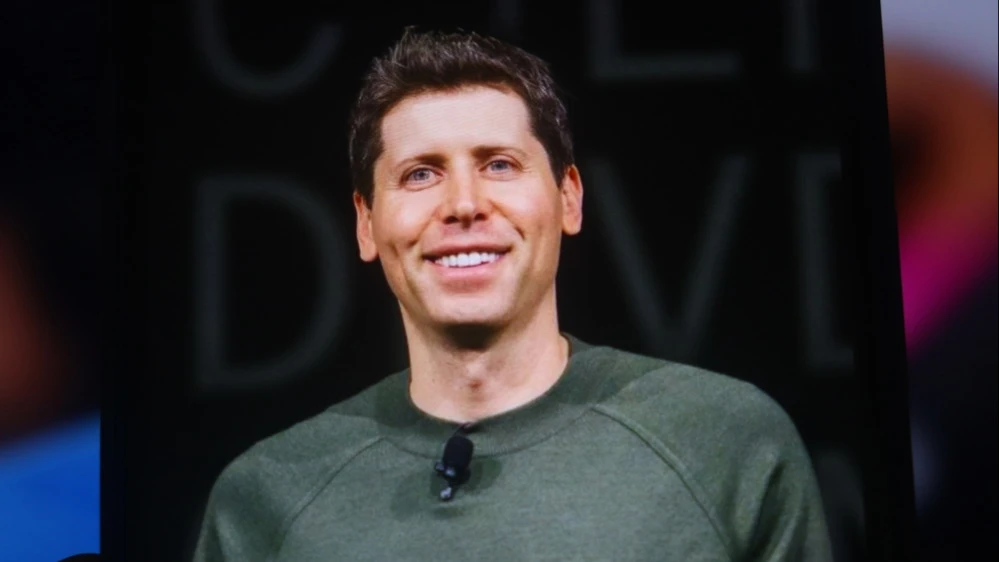 Сэм Альтман сравнил пузырь в акциях ИИ-компаний с кризисом доткомов начала 2000-х / Фото: Photo Agency / Shutterstock.com