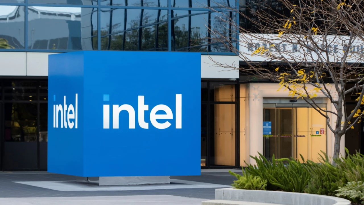 Intels share went to the White House: what do U.S. officials fear losing?