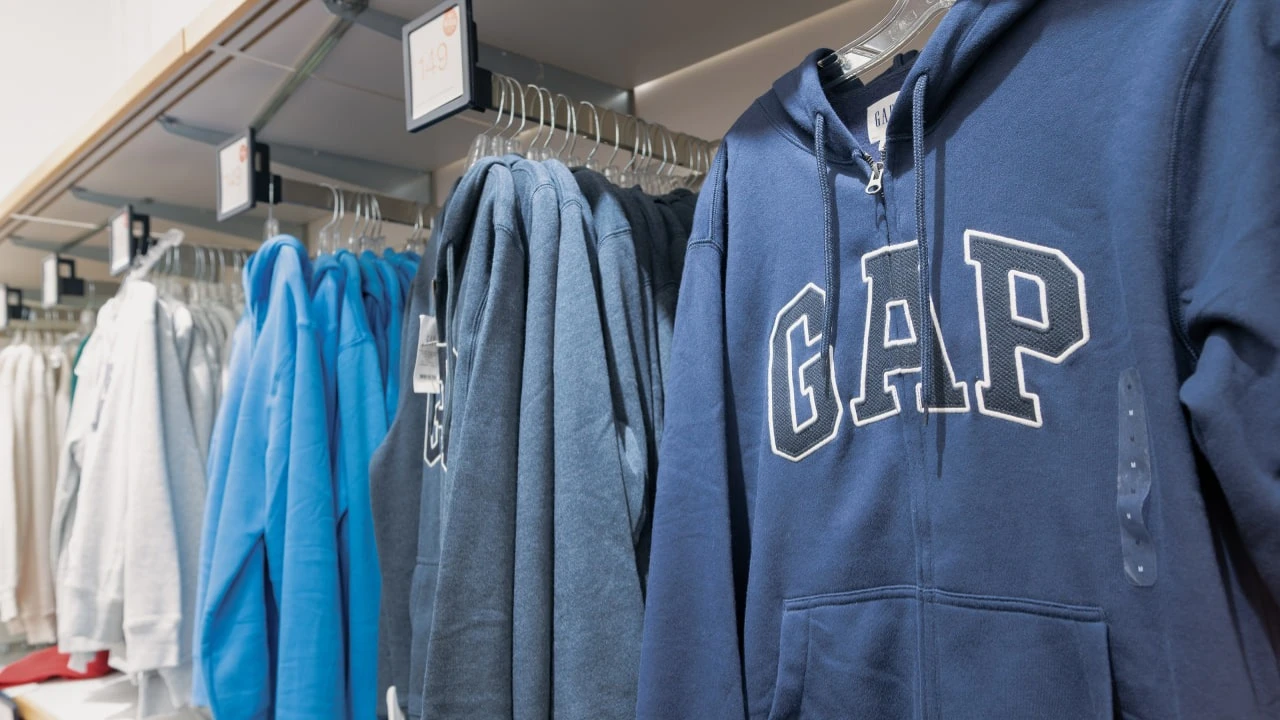 Рост сопоставимых продаж Gap оказался вдвое ниже, чем прогнозировали аналитики / Фото: Sorbis / Shutterstock.com