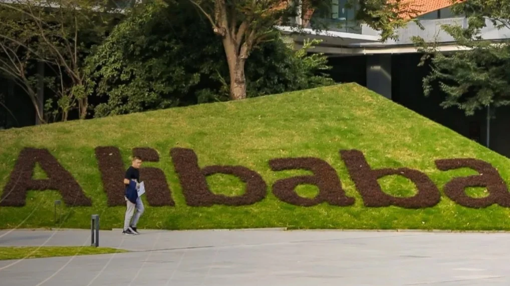 Alibaba shares soared nearly 20% thanks to AI and e-commerce. How much longer do they have to rise?