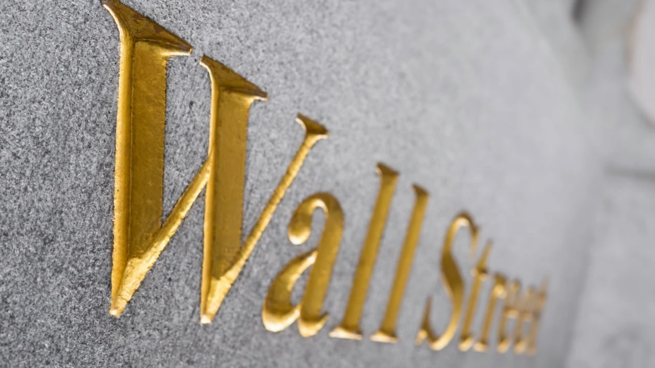 Сентябрь начался с распродажи на фондовом рынке США / Фото: Henk Vrieselaar / Shutterstock.com