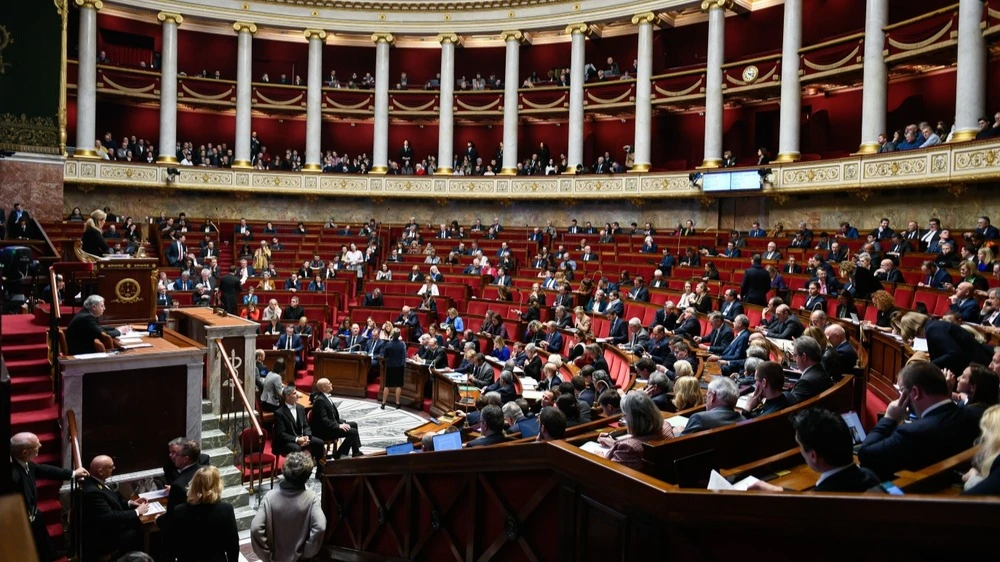 French prime minister to resign after confidence vote fails