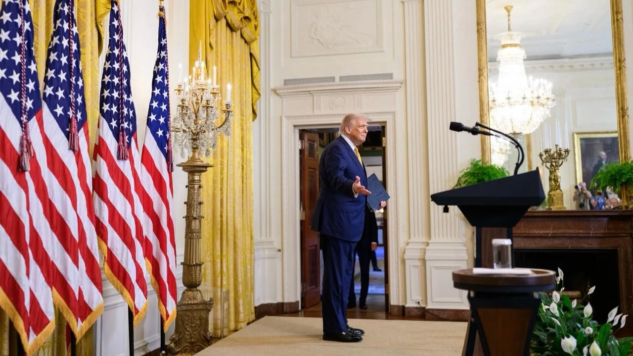 Дональд Трамп предложил ЕС ввести пошлины до 100% в отношении Китая и Индии / Фото: X/The White House