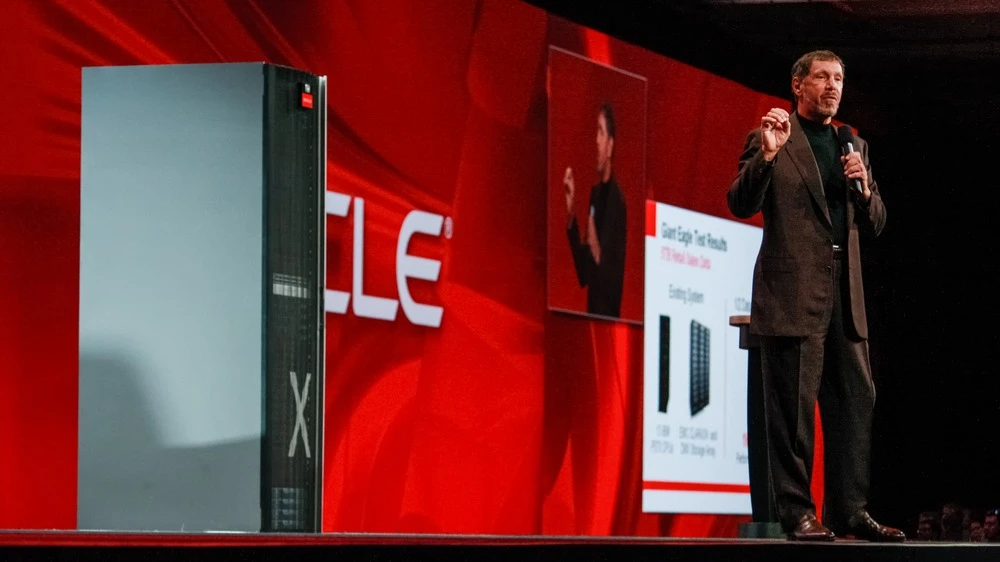 Основатель Oracle Ларри Эллисон оказался в шаге от вершины рейтинга самых богатых людей планеты / Фото: drserg/Shutterstock.com