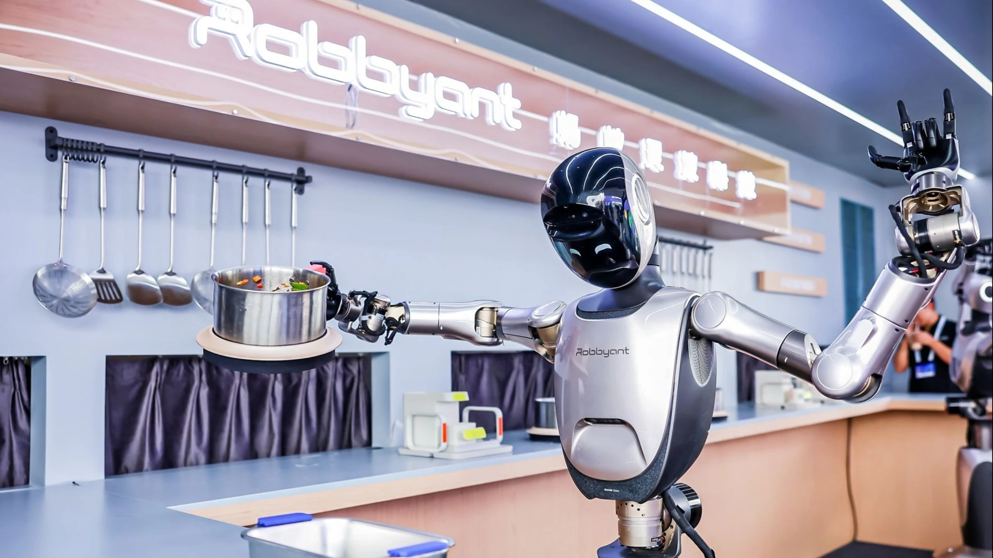 Optimus competitor: Jack Mas project showed a humanoid robot controlled by a neural network