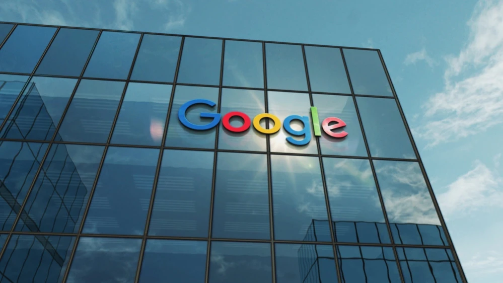 MoffettNathanson прогнозирует рост акций Alphabet почти на 20% / Фото: Skorzewiak / Shutterstock.com