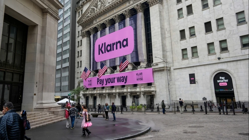 Klarna shares fall below IPO price a week after listing. What worries the market?