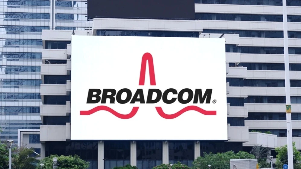 Melius Research предложил превратить «Великолепную семерку» в «Элитную восьмерку», добавив в нее акции Broadcom / Фото: Poetra.RH / Shutterstock.com