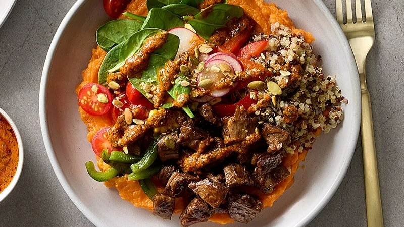 Акции производителя растительного мяса Beyond Meat рухнули до минимума / Фото: Facebook/Beyondmeat