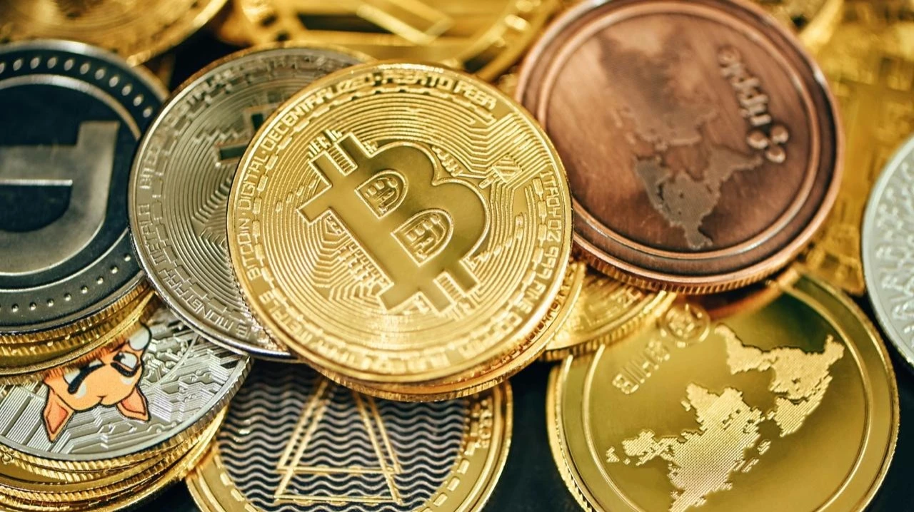 Bitcoin has risen above $120,000 for the first time in a month and a half. What is behind the new spurt?