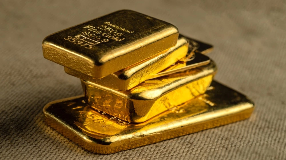 The founder of Yardeni Research expects gold at $5000 in 2026. Thats 25% higher than the record
