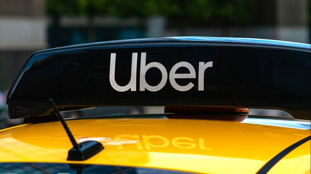 Аналитик Guggenheim начал покрытие акций сервиса такси Uber с рекомендацией «покупать» / Фото: Nadya So / Shutterstock.com