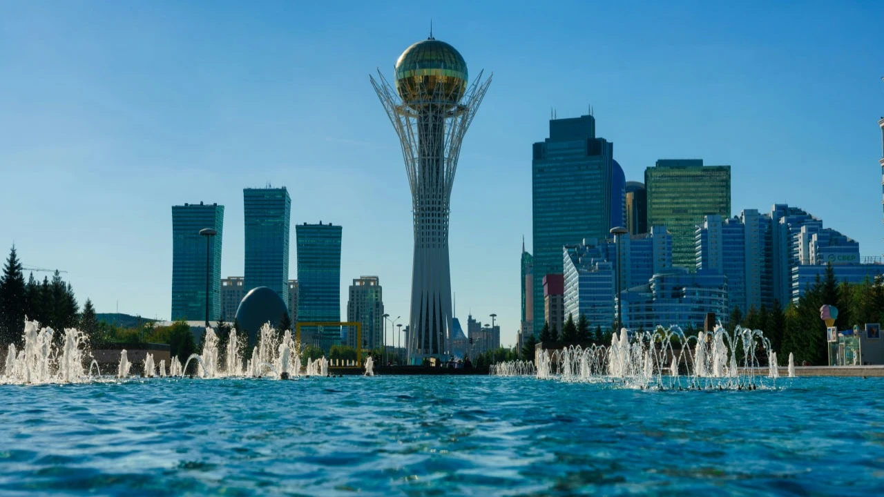 Власти Казахстана рассчитывают превратить страну в региональный цифровой хаб. Фото: Viktor Hesse /  Unsplash.com