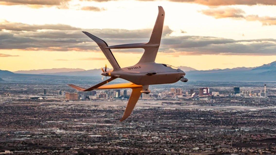 Разработчик самолета на электрической тяге Beta Technologies намерен в ноябре провести IPO на $825 млн в США, несмотря на шатдаун / Фото: Beta Technologies