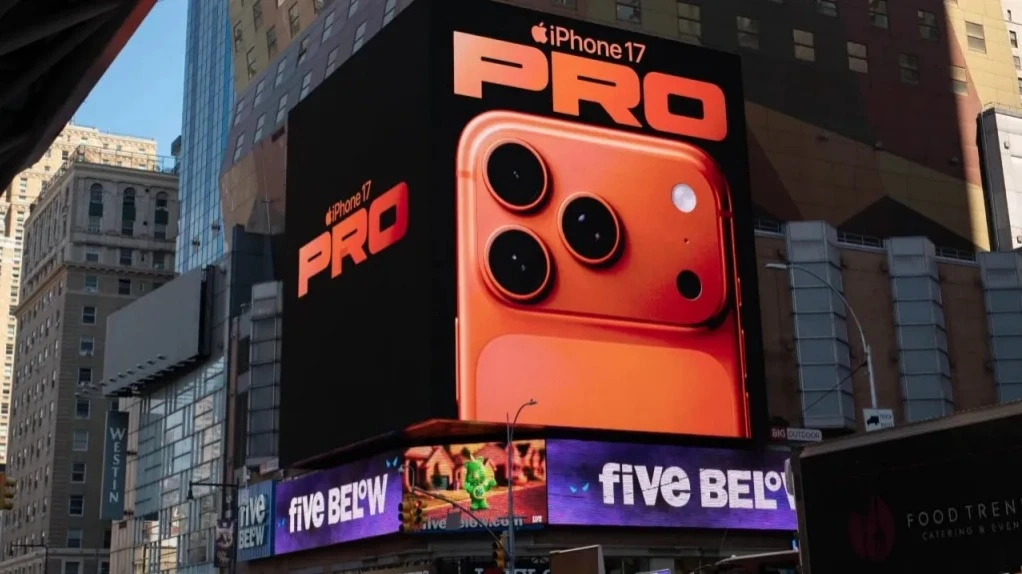 По данным Counterpoint Research, iPhone 17 Pro популярен у пользователей, купивших предыдущий смартфон во время пандемии / Фото: RAMAN SHAUNIA / Shutterstock.com