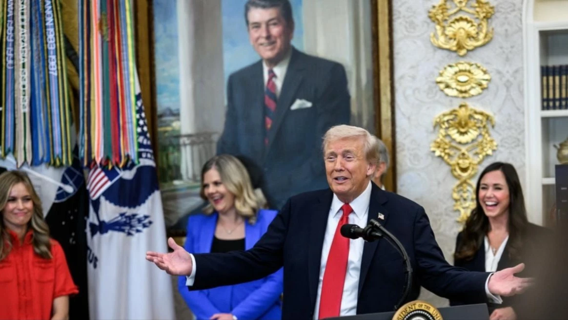 Новый инвестиционный цикл в США разворачивается вокруг приоритетов администрации Трампа — ИИ, обороны, энергетики и редкоземельных металлов. Фото: @WhiteHouse/X