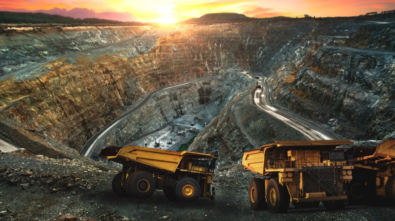 Gold miner Newmonts earnings beat expectations. Why did the stock plummet?