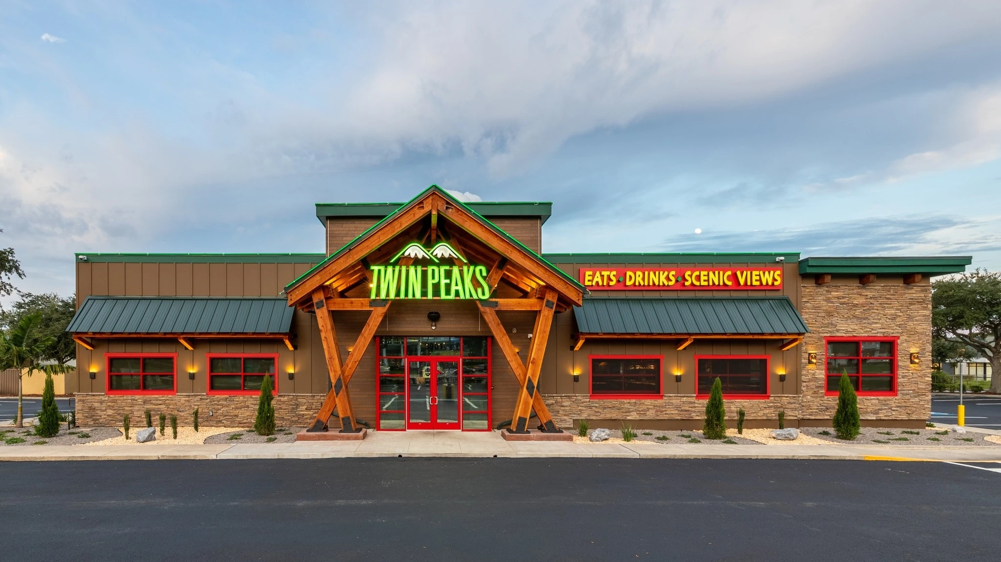 Noble посоветовал покупать акции Twin Hospitality Group / Фото: Facebook / Twinpeaksrestaurant