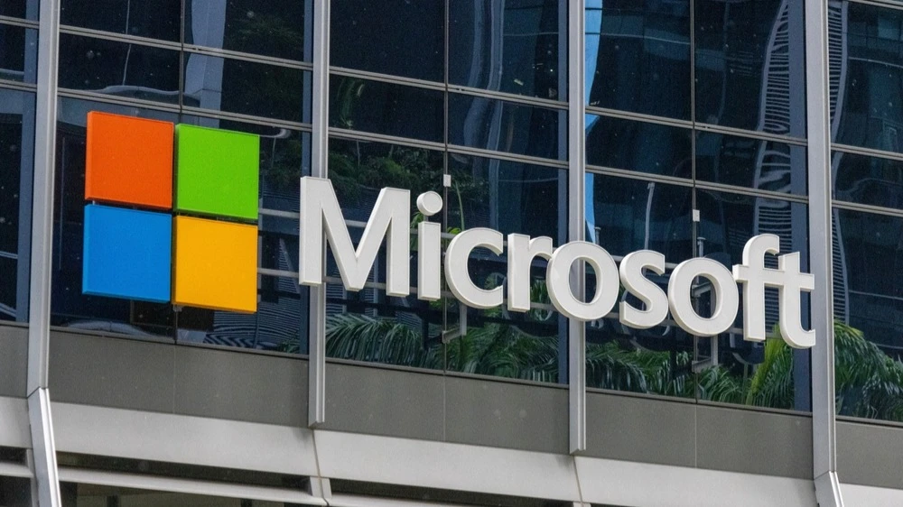 Guggenheim ожидает роста рыночной стоимости Microsoft на 12% / Фото: Tang Yan Song/Shutterstock.com