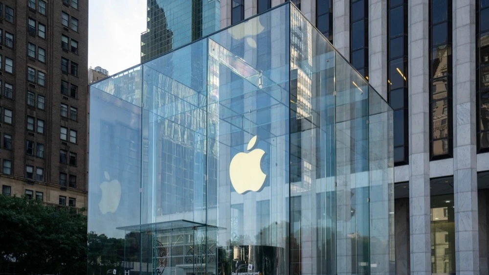 Apple превзошла ожидания по прибыли и прогнозирует рекордный четвертый квартал / Фото: Shutterstock/Tada Images