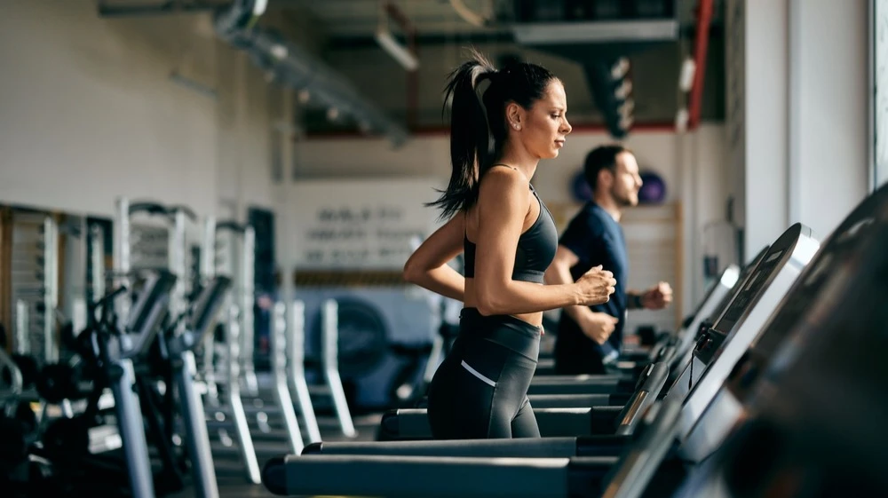 Noble посоветовал покупать акции разработчика фитнес-программ Beachbody / Фото: Shutterstock.com/Branislav Nenin