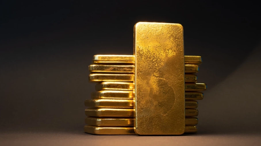 BofA named the best assets to protect against the AI bubble. One of them outperformed the S&amp;P 500 by half