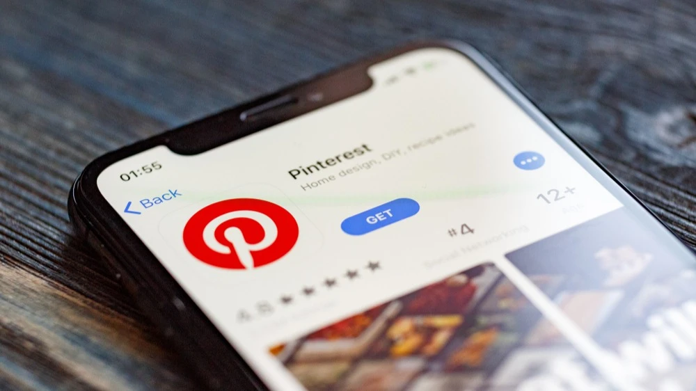 Бумаги Pinterest подешевели на 18% после публикации отчетности по прибыли на акцию ниже ожиданий аналитиков. Фото: Shutterstock/XanderSt
