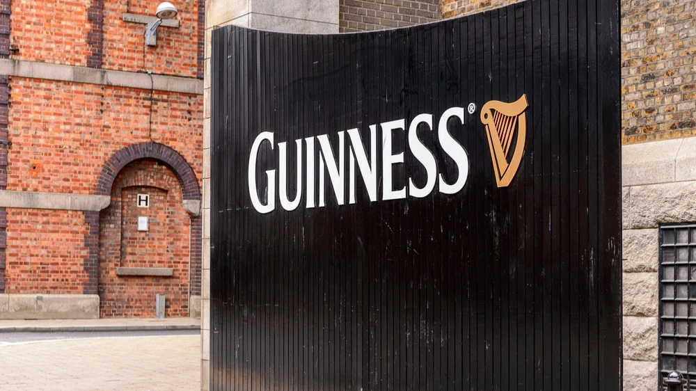 Владелец Guinness снизил прогноз из-за слабого спроса в Китае и США / Фото: Anton_Ivanov / Shutterstock.com