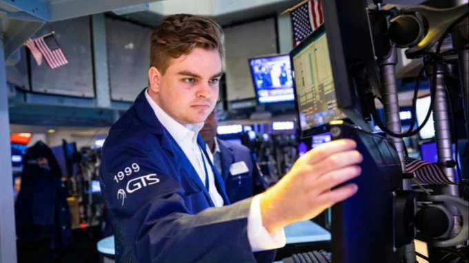 Layoff statistics crashed U.S. stocks: Nasdaq Composite lost 1.5%